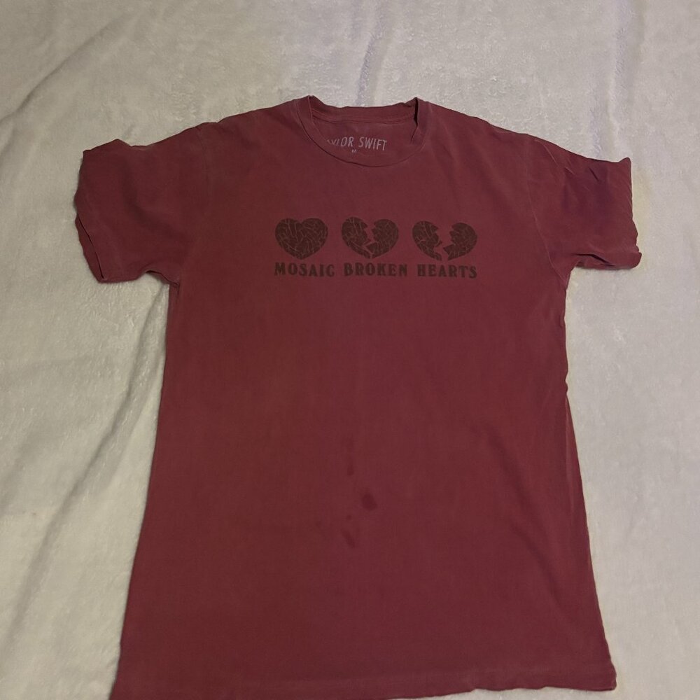 Taylor Swift Red Shirt